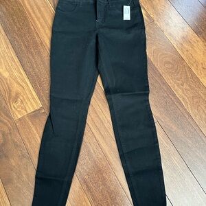 Maurices Black Mid-Rise Jeggings